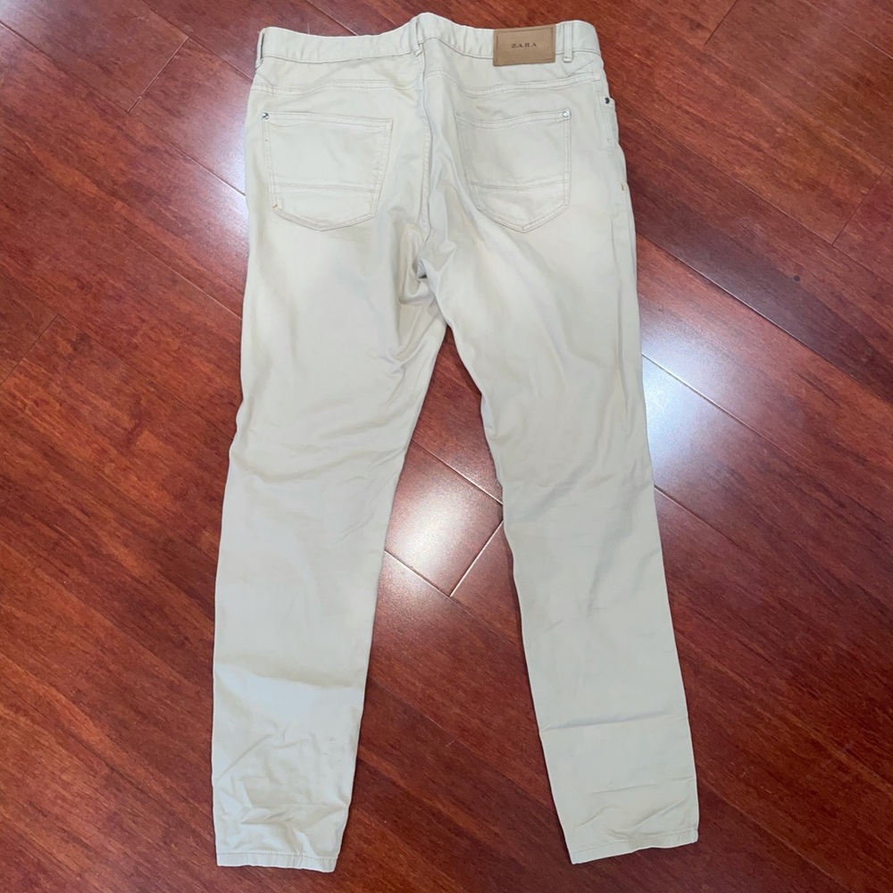 ZARA Men’s Khaki Pants